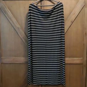 Old navy black and white stripe maxi skirt